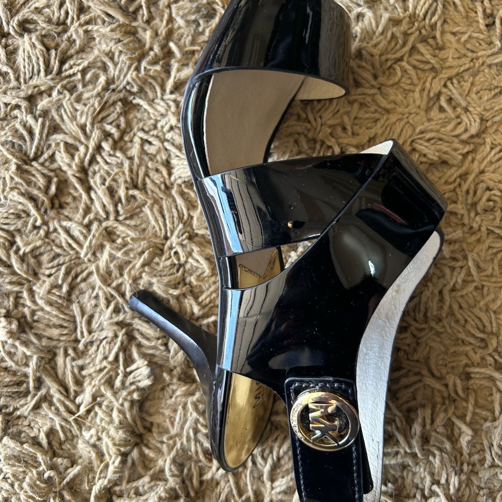 Michael Kors - low heel/ Good condition